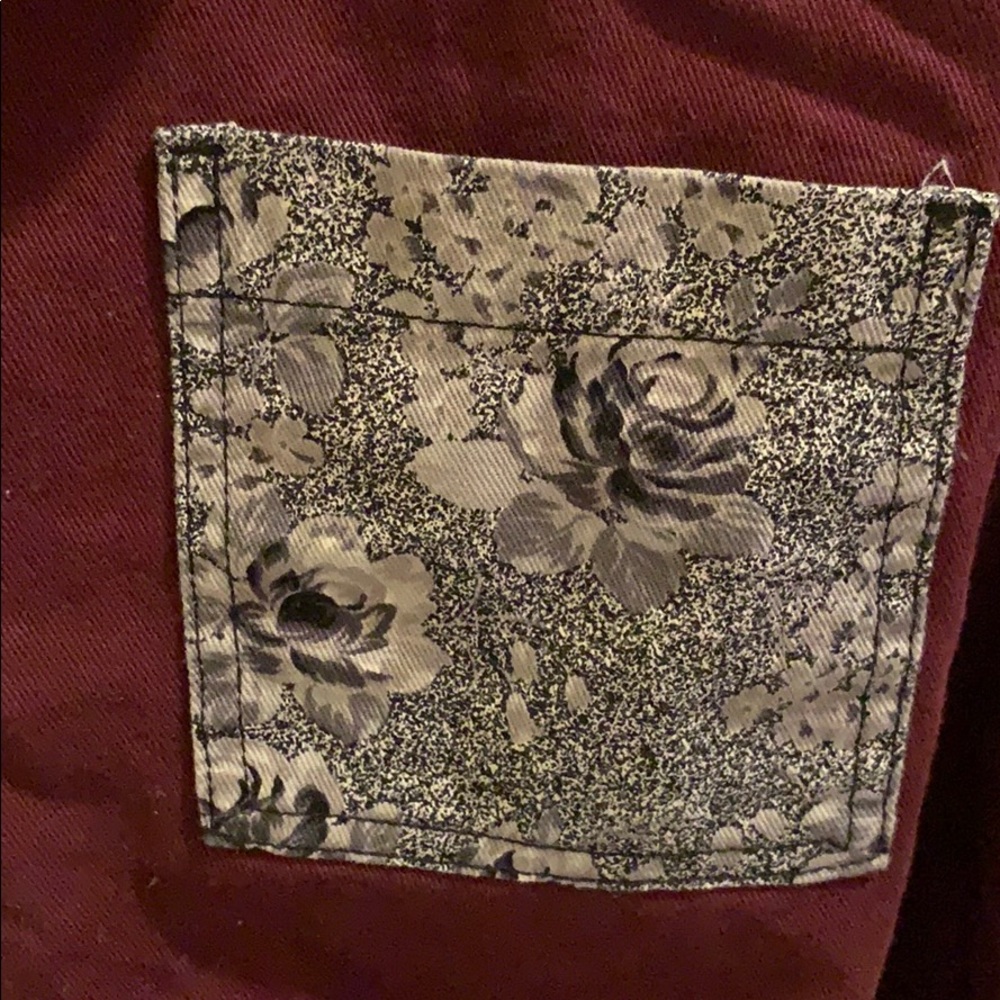 Button Up - Picture 4 of 4